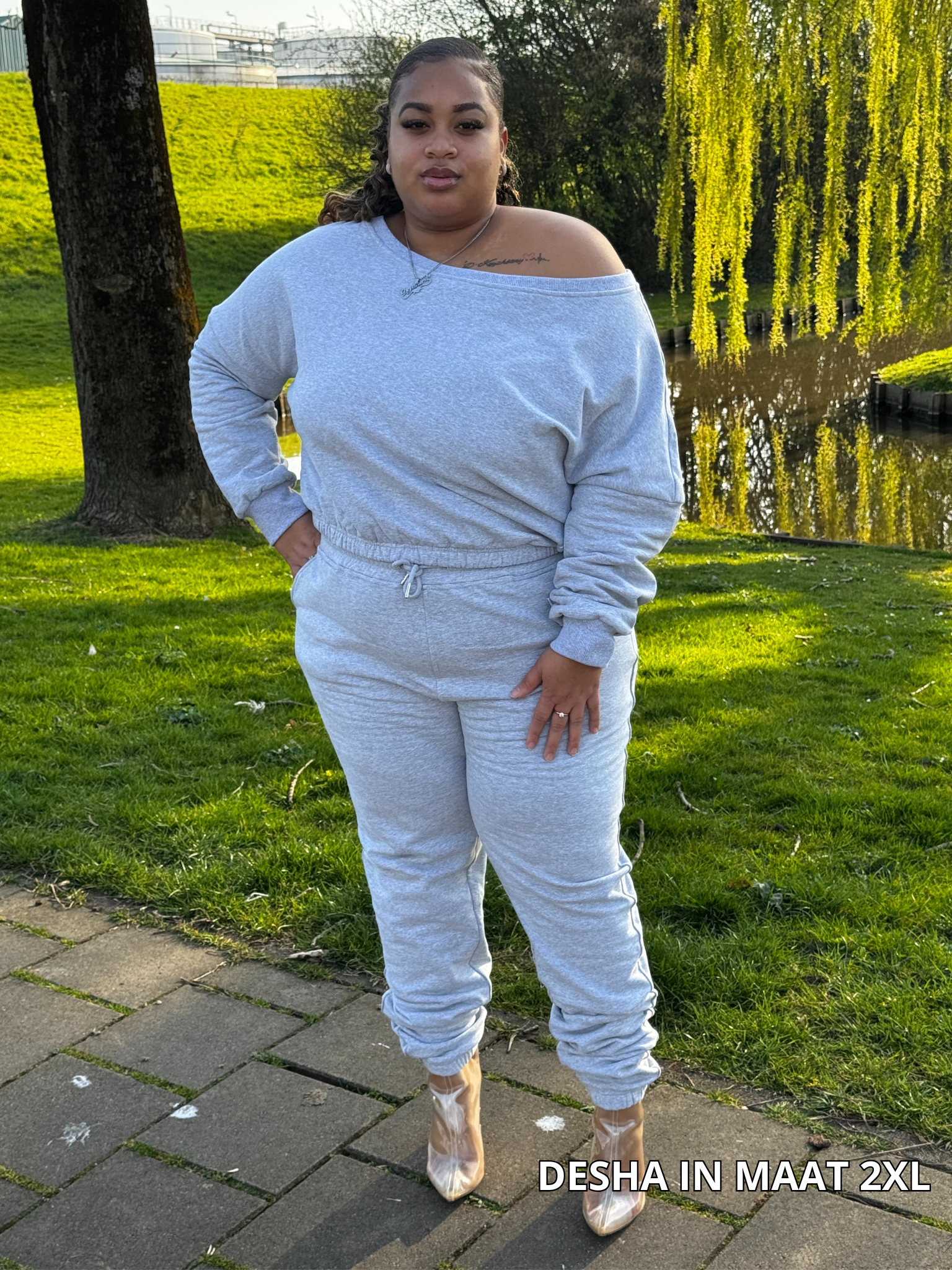 Off-Shoulder joggingpak grijs/ plussize